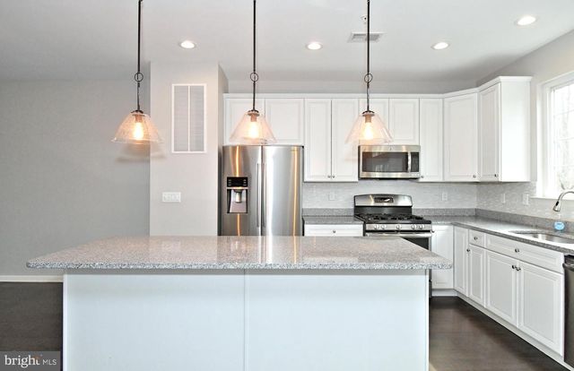 1680 HICKORY LN, Langhorne, PA 19047