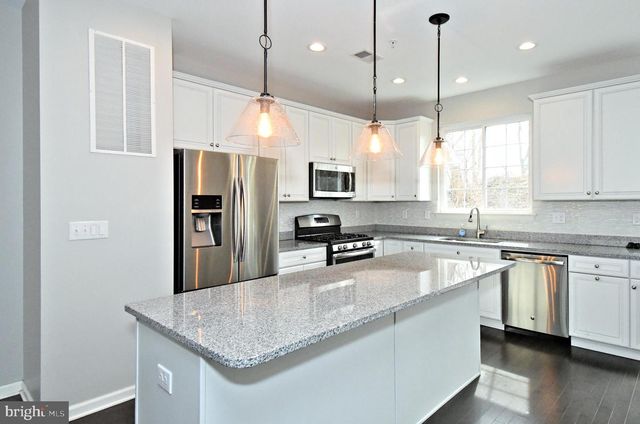 1680 HICKORY LN, Langhorne, PA 19047