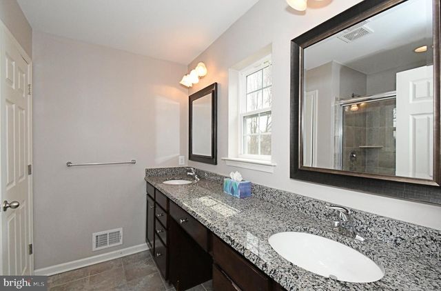 1680 HICKORY LN, Langhorne, PA 19047