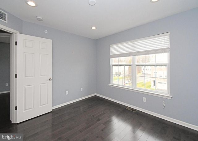 1680 HICKORY LN, Langhorne, PA 19047