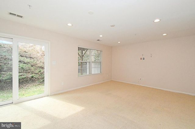 1680 HICKORY LN, Langhorne, PA 19047