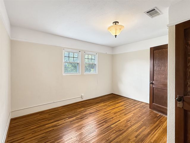 1205 Forest Ridge Drive, Bedford, TX 76022