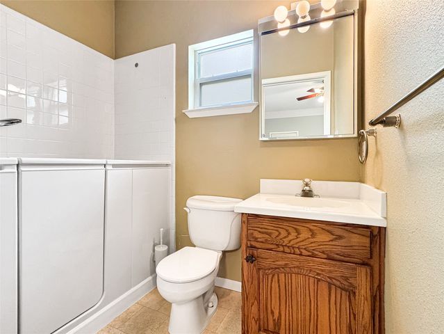 1205 Forest Ridge Drive, Bedford, TX 76022