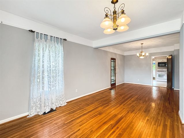 1205 Forest Ridge Drive, Bedford, TX 76022