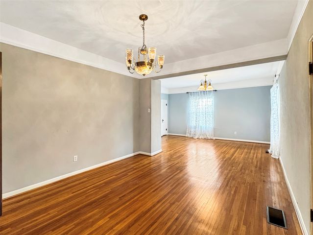 1205 Forest Ridge Drive, Bedford, TX 76022