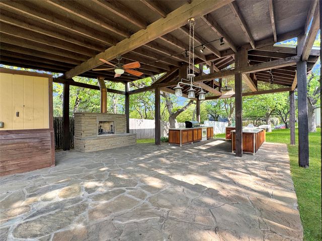 1205 Forest Ridge Drive, Bedford, TX 76022