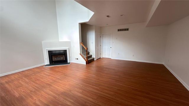 1071 King Way, Upper Macungie Twp, PA 18031