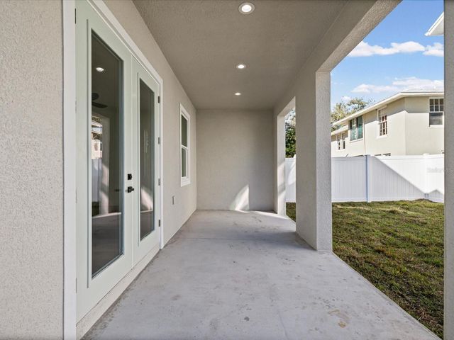 1751 27TH AVENUE N, St Petersburg, FL 33713