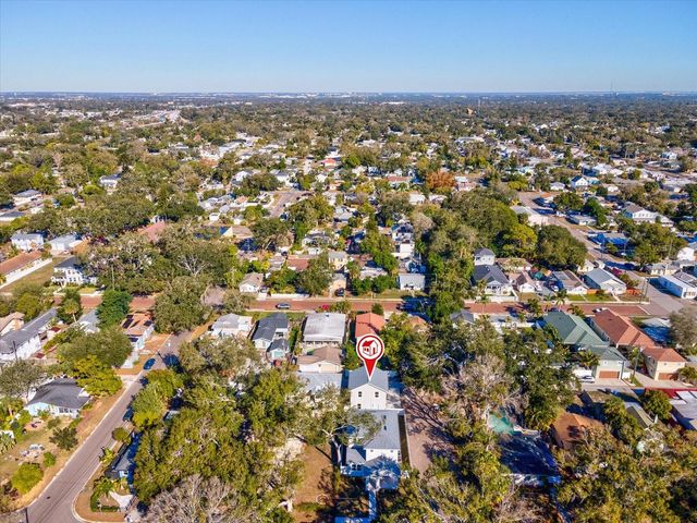 1751 27TH AVENUE N, St Petersburg, FL 33713