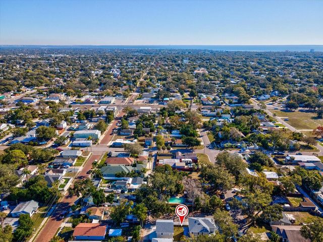 1751 27TH AVENUE N, St Petersburg, FL 33713