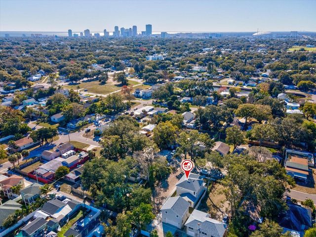 1751 27TH AVENUE N, St Petersburg, FL 33713