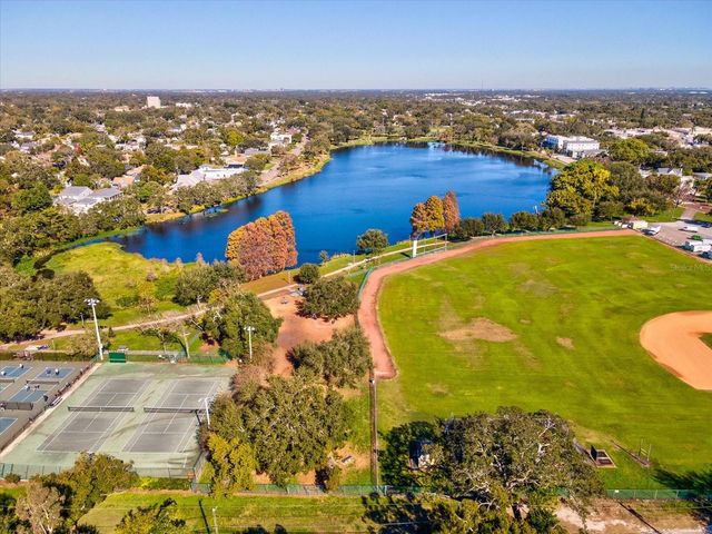 1751 27TH AVENUE N, St Petersburg, FL 33713