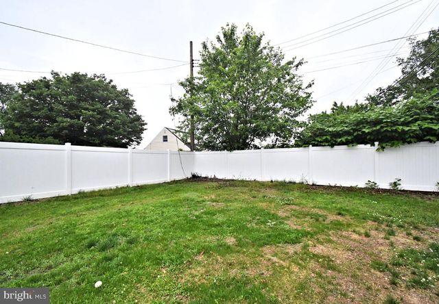 306 INDEPENDENCE RD, King Of Prussia, PA 19406