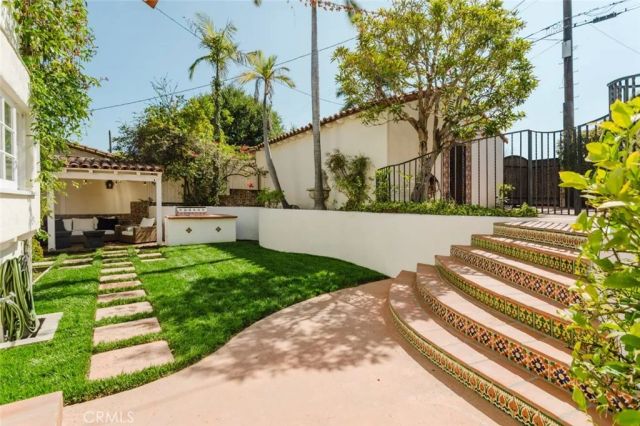 1205 Cortez Drive, Glendale, CA 91207