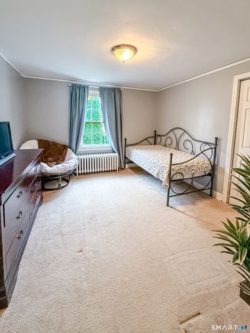 84 Grennan Road, West Hartford, CT 06107