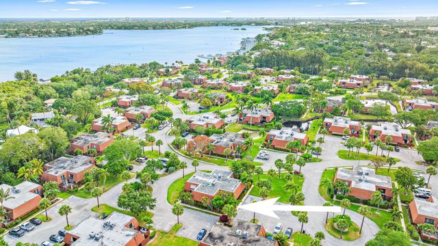 825 Center Street 42c, Jupiter, FL 33458