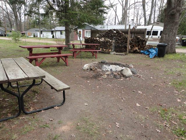 305 Maple Street, Lake, MI 48632