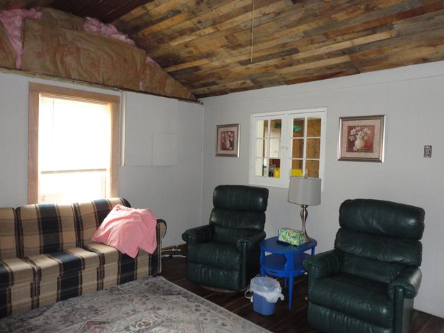 305 Maple Street, Lake, MI 48632