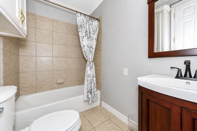 5974 River Bend Drive, Benbrook, TX 76132