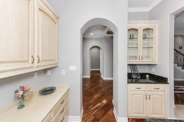 5974 River Bend Drive, Benbrook, TX 76132