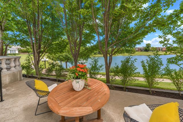 5974 River Bend Drive, Benbrook, TX 76132