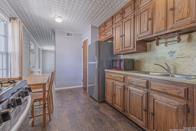 638 Prestwick Blvd Unit 1, San Antonio, TX 78223