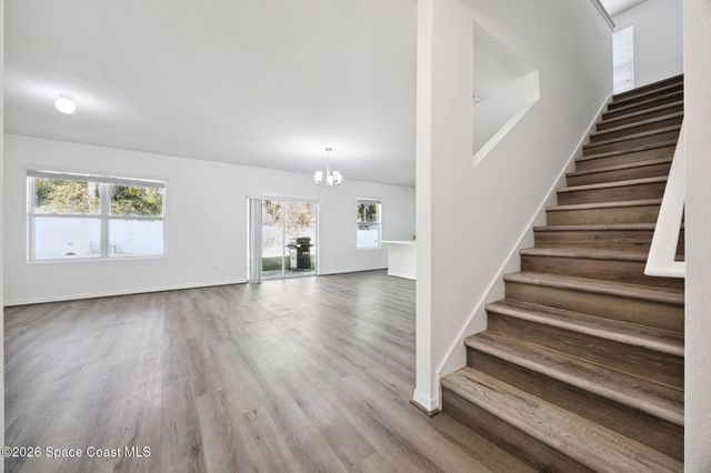 103 Cinnamon Oak Drive, Deland, FL 32724