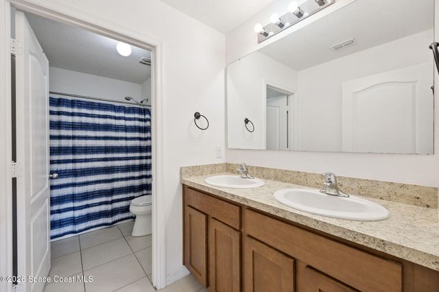103 Cinnamon Oak Drive, Deland, FL 32724