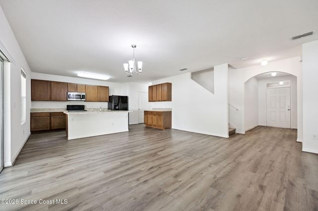103 Cinnamon Oak Drive, Deland, FL 32724