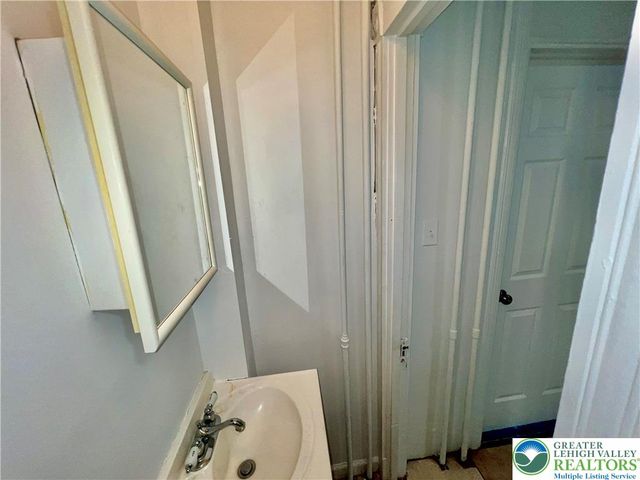 1307 Washington Street, Easton, PA 18042