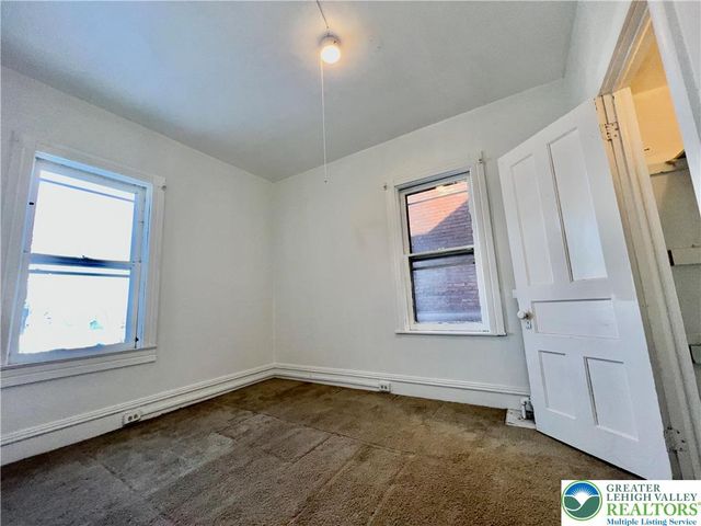 1307 Washington Street, Easton, PA 18042