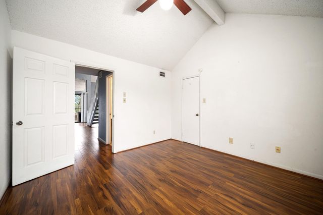 8359 Sands Point Drive 218, Houston, TX 77036
