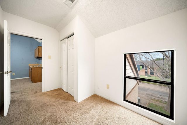 8359 Sands Point Drive 218, Houston, TX 77036
