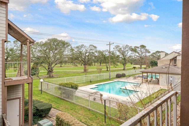 8359 Sands Point Drive 218, Houston, TX 77036