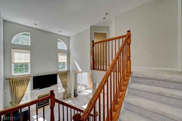 103 Cricket Hill Cir, South Brunswick Twp., NJ 08540
