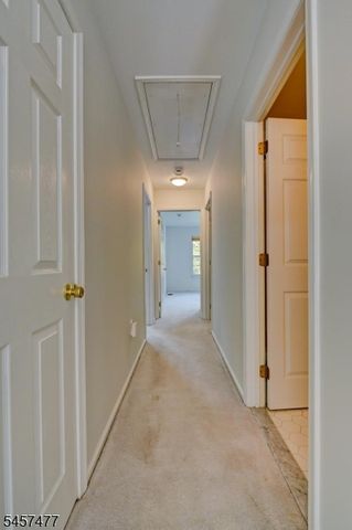 103 Cricket Hill Cir, South Brunswick Twp., NJ 08540