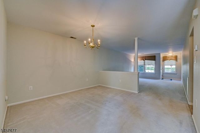103 Cricket Hill Cir, South Brunswick Twp., NJ 08540