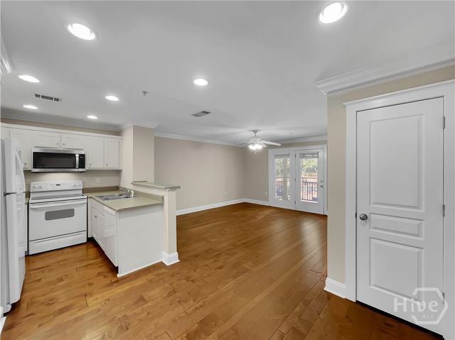 490 Barnett Shoals 817, Athens, GA 30605