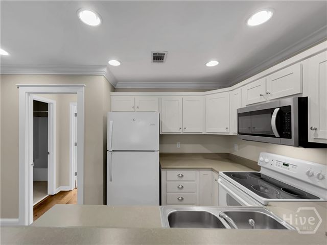 490 Barnett Shoals 817, Athens, GA 30605