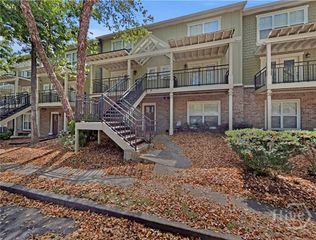 490 Barnett Shoals 817, Athens, GA 30605