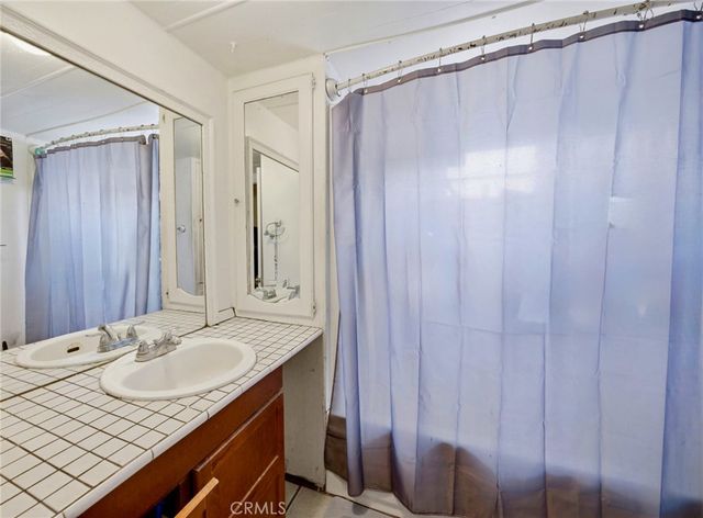 5803 Mission Blvd, Riverside, CA 92509