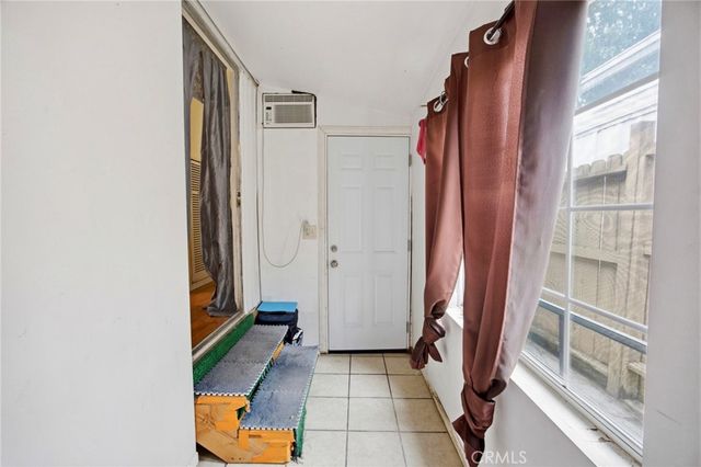 5803 Mission Blvd, Riverside, CA 92509