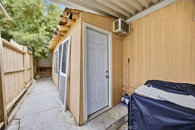 5803 Mission Blvd, Riverside, CA 92509