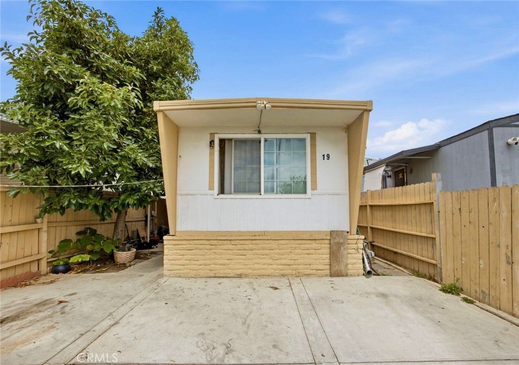 5803 Mission Blvd, Riverside, CA 92509