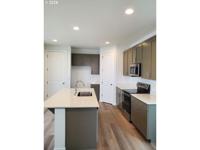 505 Sw EATON Blvd, Battle Ground, WA 98604
