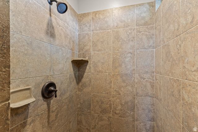 576 S 1800 E, Fruit Heights, UT 84037