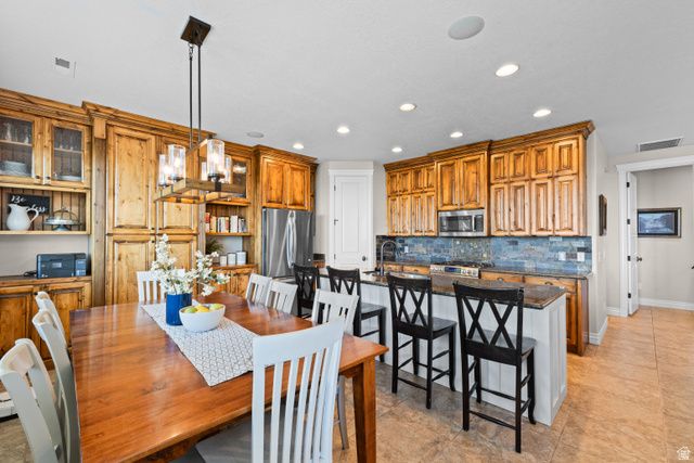 576 S 1800 E, Fruit Heights, UT 84037