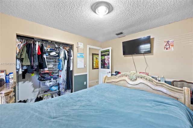 15330 SW 170th Ter, Miami, FL 33187