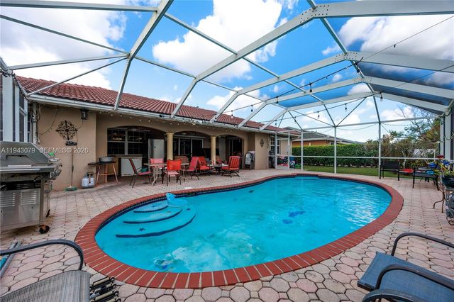 15330 SW 170th Ter, Miami, FL 33187