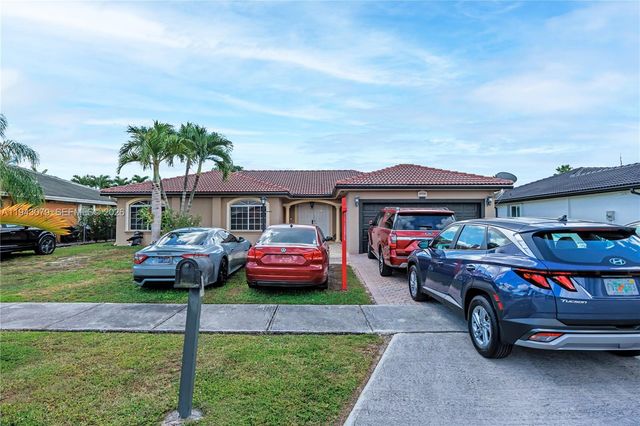 15330 SW 170th Ter, Miami, FL 33187